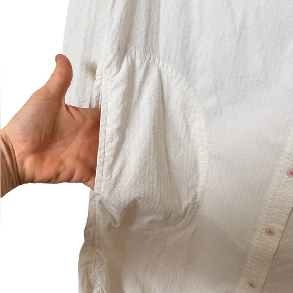 Vineyard Vines White Performance Shirt Dress with Pink Logo - Picture 4 of 10